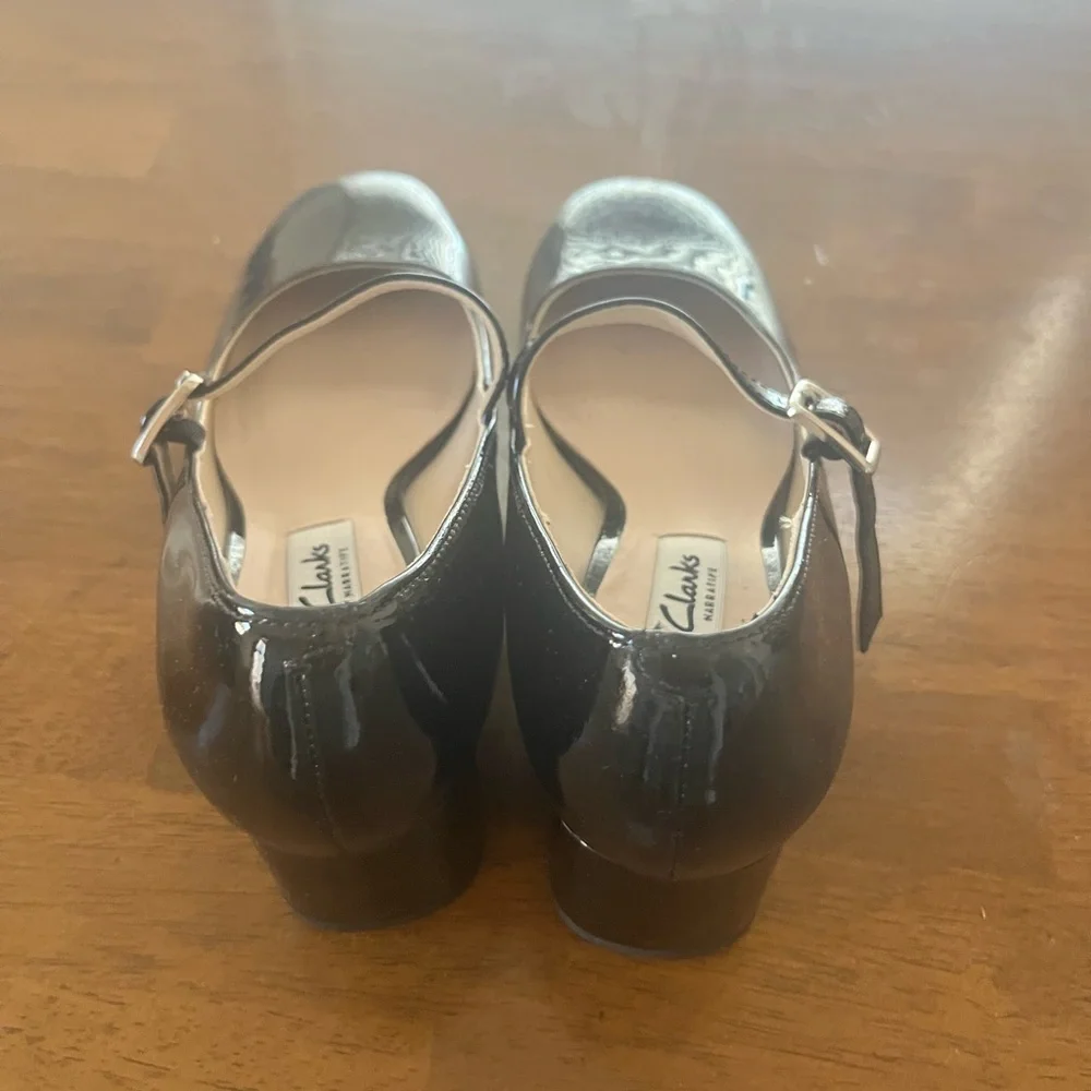 Clarks Women's Glossy Black Mary Jane Flats - Picture 2 of 7